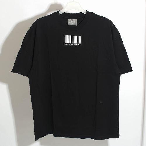 23SS 베트멍 VTMNTS 러버 바코드 패치 반팔 블랙 VL16TR120L